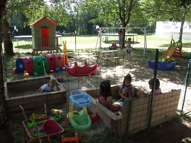 speeltuin op de camping in Zuid-Frankrijk